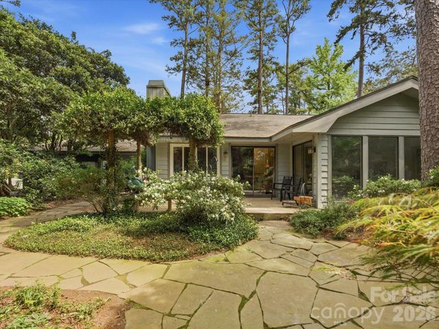 26 Honeysuckle Woods, Clover, SC 29710
