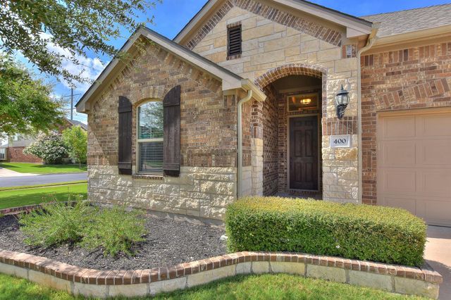 400 Farm Creek DR, Hutto, TX 78634