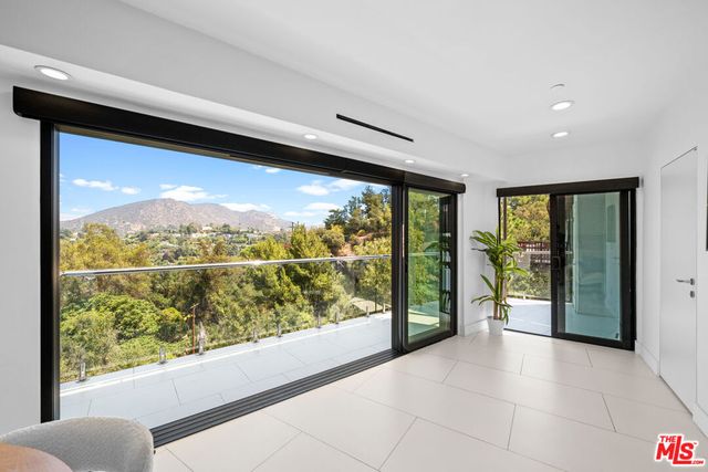 7141 Woodrow Wilson Drive, Los Angeles, CA 90068