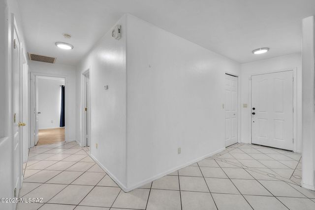 405 Camino Dona Cydney, Nogales, AZ 85621