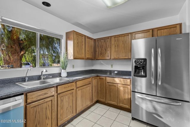 405 Camino Dona Cydney, Nogales, AZ 85621