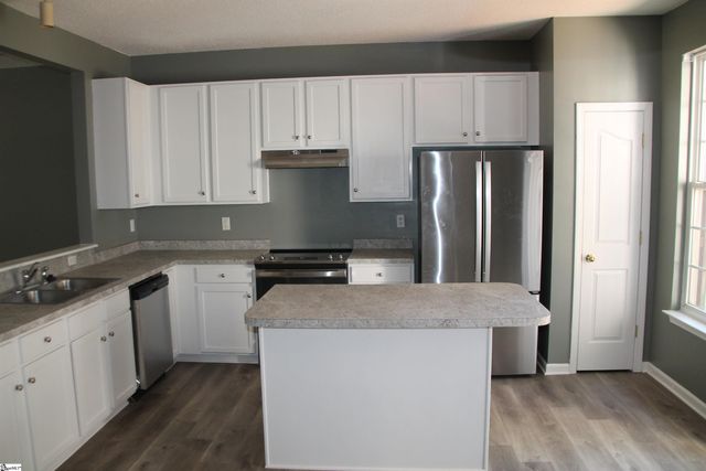 66 Sikes Circle, Mauldin, SC 29662