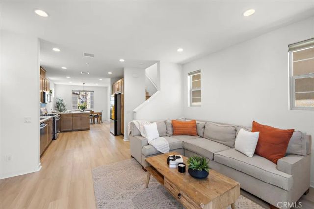 222 Goldfinch Street, Rancho Mission Viejo, CA 92694