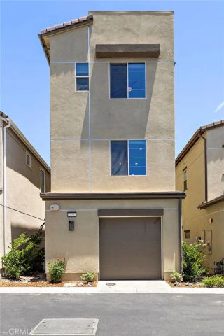 222 Goldfinch Street, Rancho Mission Viejo, CA 92694