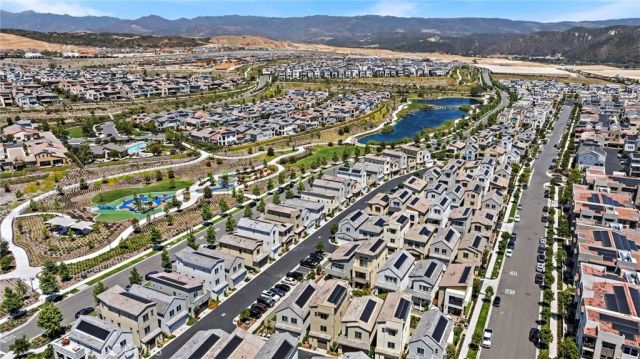 222 Goldfinch Street, Rancho Mission Viejo, CA 92694