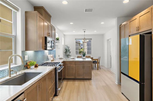 222 Goldfinch Street, Rancho Mission Viejo, CA 92694