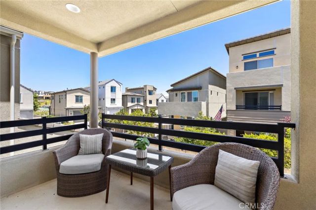 222 Goldfinch Street, Rancho Mission Viejo, CA 92694