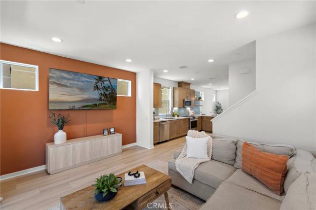 222 Goldfinch Street, Rancho Mission Viejo, CA 92694