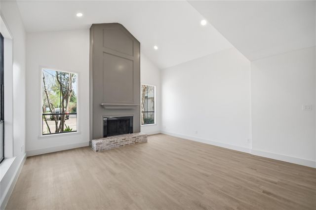 2606 Nantucket Drive, Houston, TX 77057