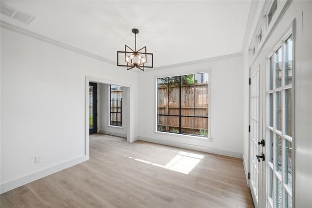 2606 Nantucket Drive, Houston, TX 77057