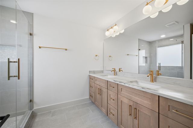 2606 Nantucket Drive, Houston, TX 77057