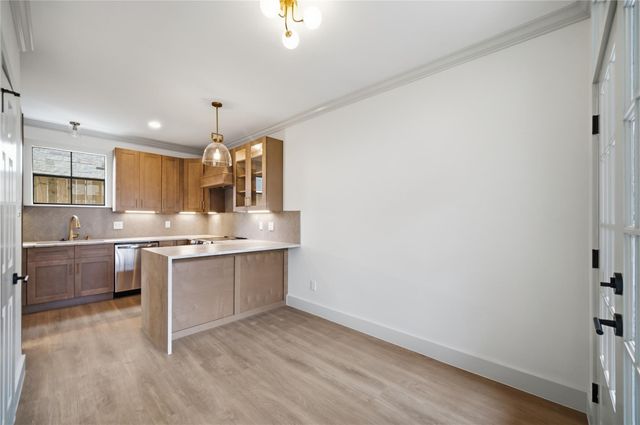 2606 Nantucket Drive, Houston, TX 77057