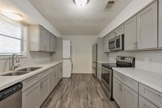 14119 Bella Drive, Cypress, TX 77429