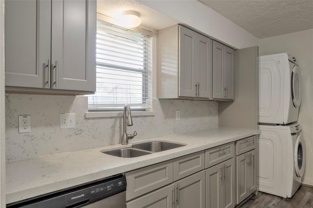 14119 Bella Drive, Cypress, TX 77429
