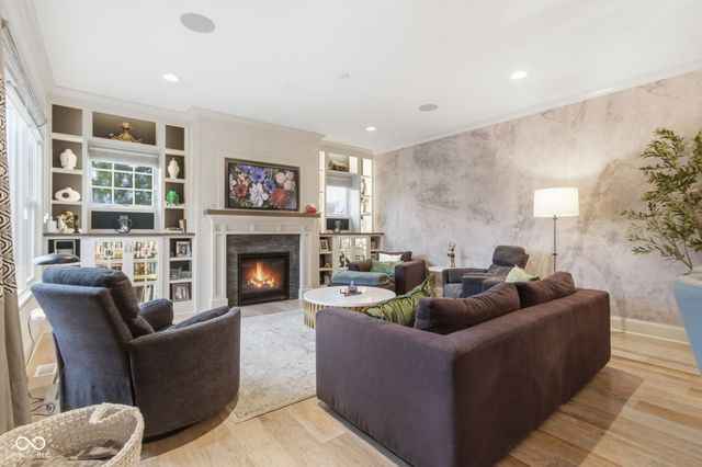 781 1st Avenue NW, Carmel, IN 46032