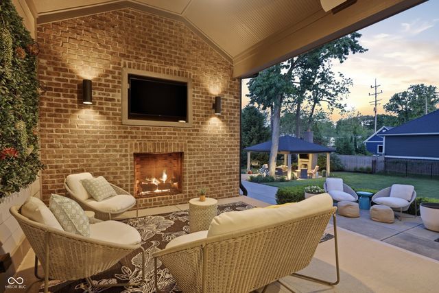 781 1st Avenue NW, Carmel, IN 46032