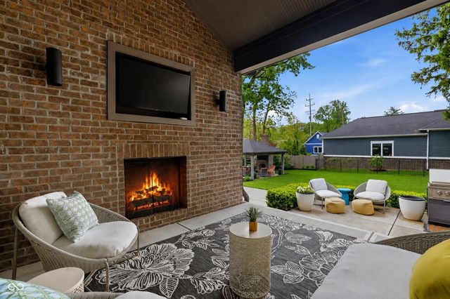 781 1st Avenue NW, Carmel, IN 46032
