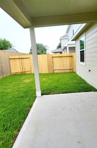 946 Grand Emperor, Houston, TX 77073