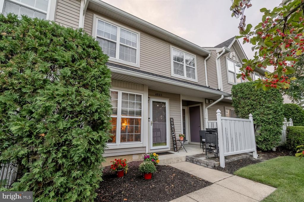 4805 ESSEX LN, MOUNT LAUREL, NJ 08054 — exterior
