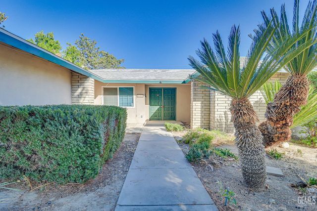 112 Angell Street, Bakersfield, CA 93309