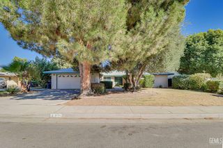 112 Angell Street, Bakersfield, CA 93309
