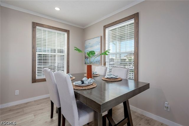 93 Poinsettia DR, Fort Myers, FL 33905