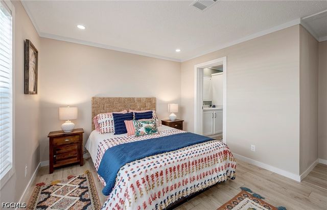 93 Poinsettia DR, Fort Myers, FL 33905