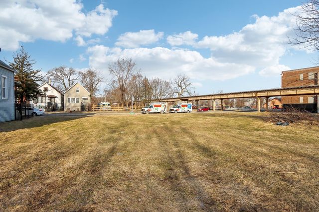 6321 S Carpenter Street, Chicago, IL 60621