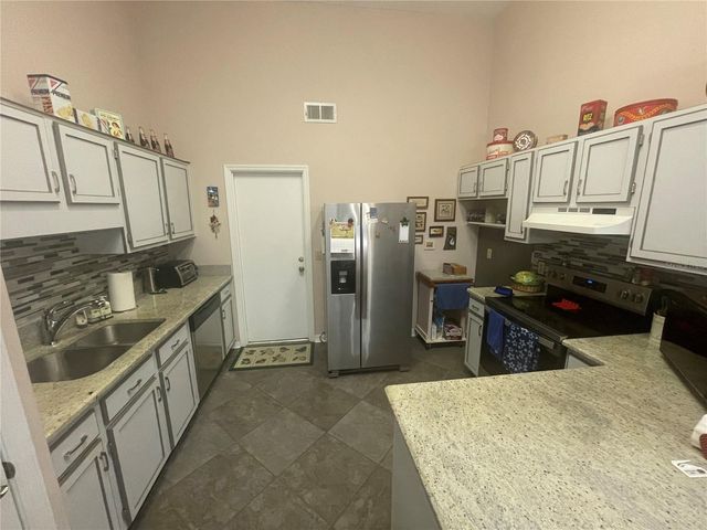 324 NW 48TH BOULEVARD K, Gainesville, FL 32607