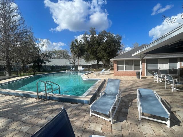 324 NW 48TH BOULEVARD K, Gainesville, FL 32607