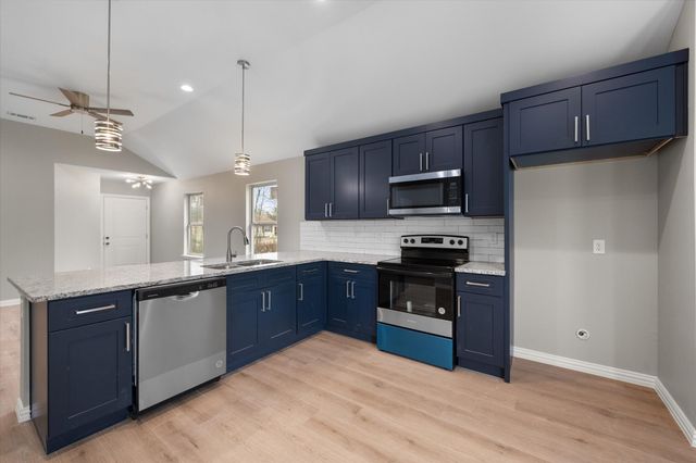708 E 16TH Avenue, Corsicana, TX 75110
