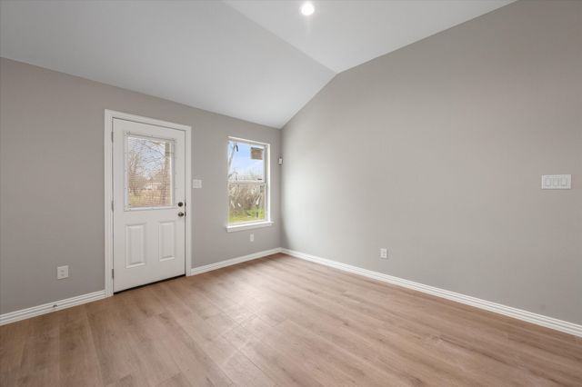708 E 16TH Avenue, Corsicana, TX 75110