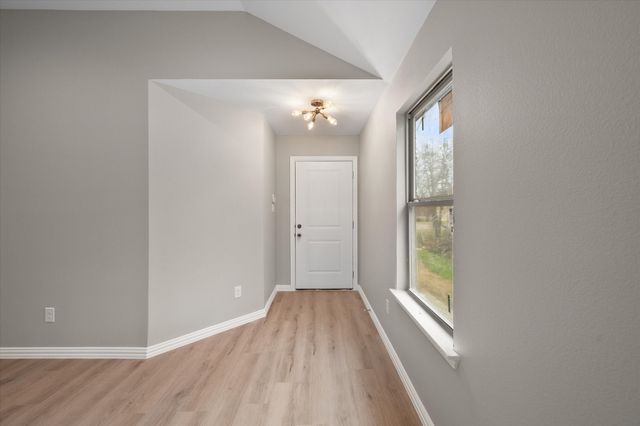 708 E 16TH Avenue, Corsicana, TX 75110