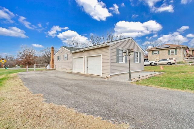 2414 Mayfield DR, Roanoke, VA 24014