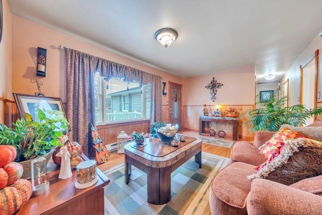 2414 Mayfield DR, Roanoke, VA 24014