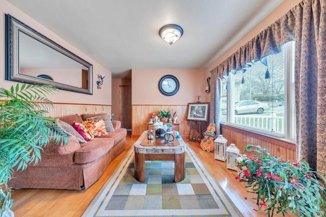 2414 Mayfield DR, Roanoke, VA 24014