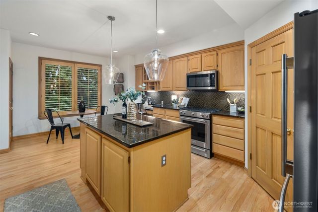 4423 Country Club Drive NE, Tacoma, WA 98422