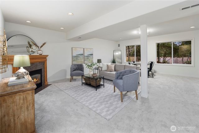 4423 Country Club Drive NE, Tacoma, WA 98422