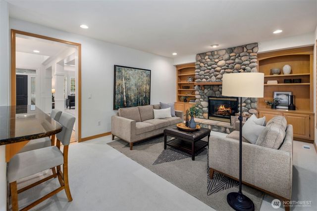 4423 Country Club Drive NE, Tacoma, WA 98422