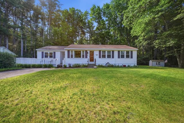 60 Trestle Brook Drive, Nashua, NH 03062