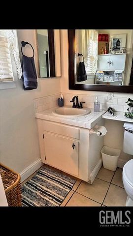 8804 Glenda Street, Bakersfield, CA 93307