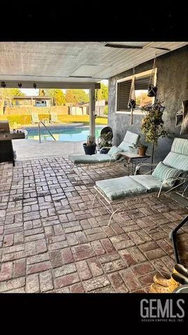 8804 Glenda Street, Bakersfield, CA 93307