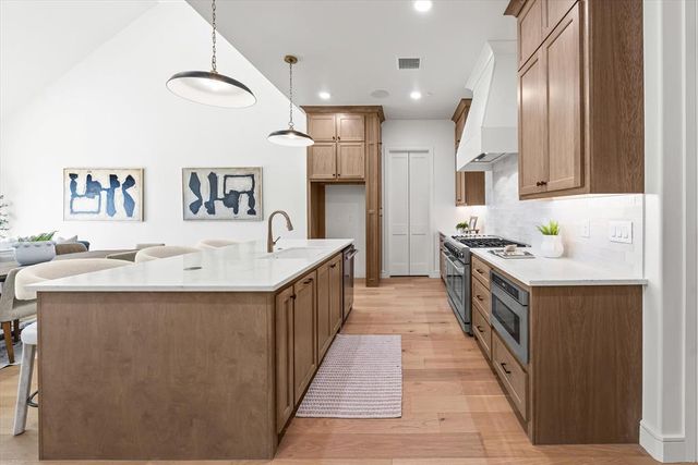 3008 Stone Field Way, Edmond, OK 73034