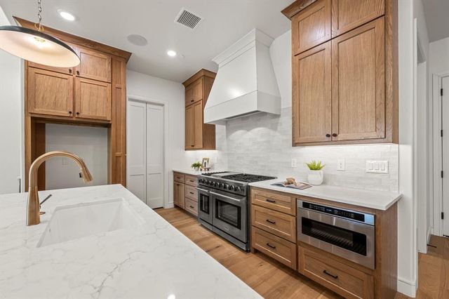 3008 Stone Field Way, Edmond, OK 73034