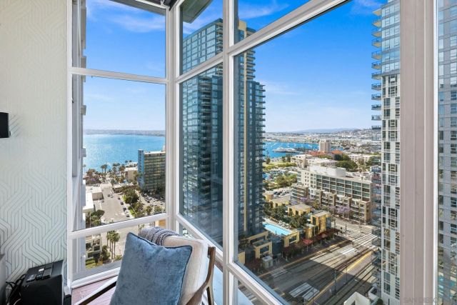1262 Kettner Blvd 2002, San Diego, CA 92101