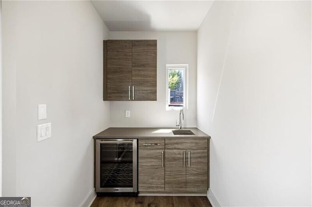 1296 Chelsea Circle NW, Atlanta, GA 30318