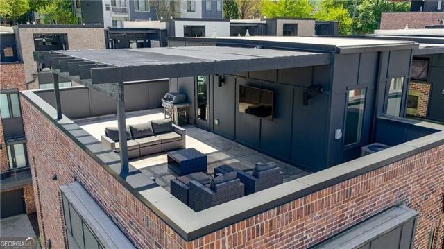 1296 Chelsea Circle NW, Atlanta, GA 30318