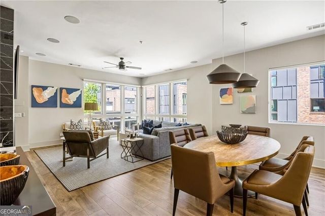 1296 Chelsea Circle NW, Atlanta, GA 30318