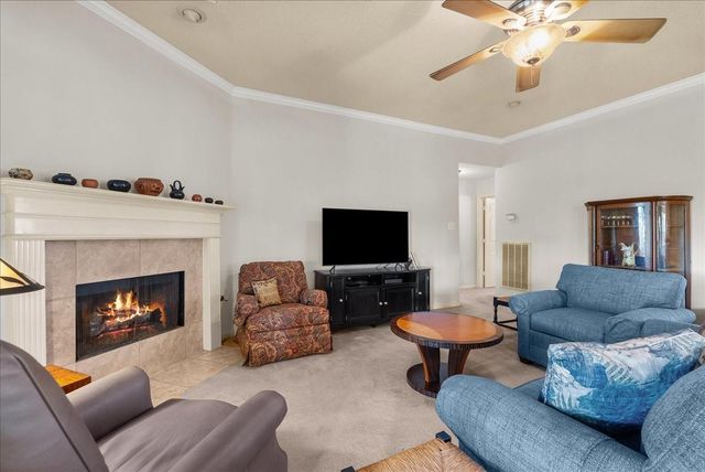 105 Canal Drive, Friendswood, TX 77546