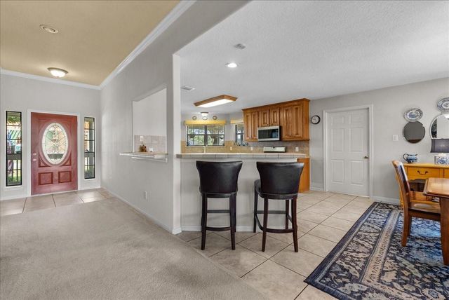 105 Canal Drive, Friendswood, TX 77546